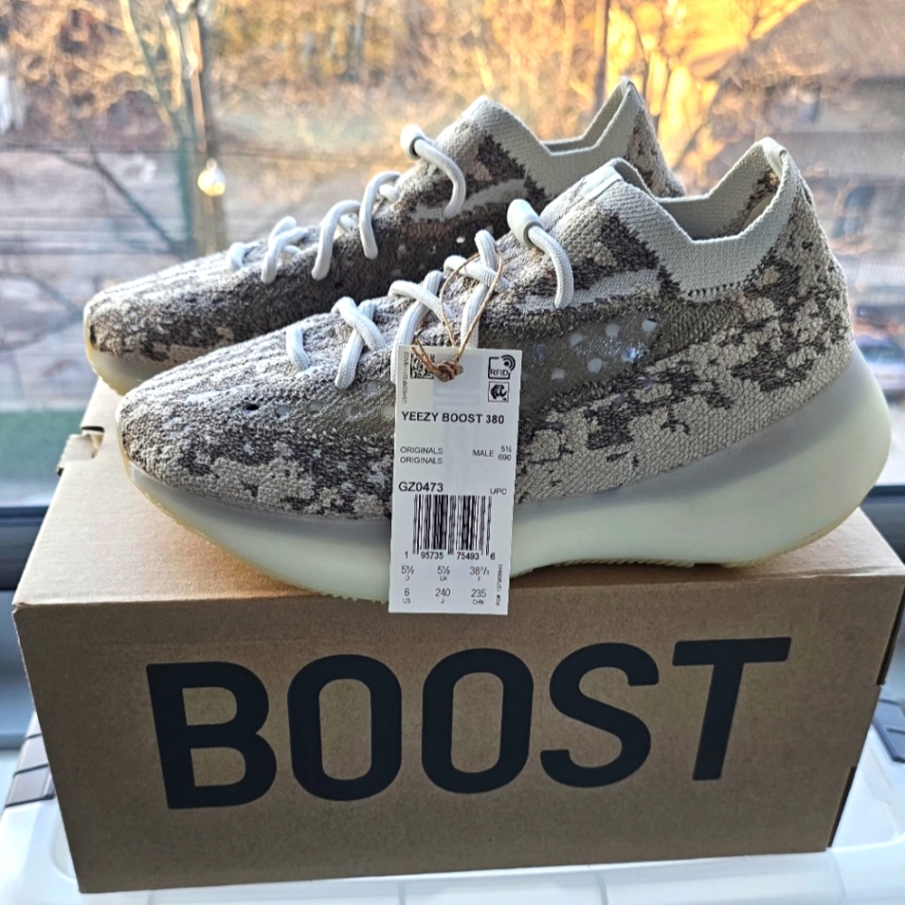 NWT Yeezy Boost 380 by Adidas Size 6 GZ0473 Male Pyrite Color